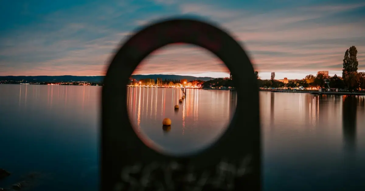 Looking through a circular view onto sea landscape